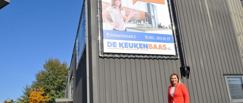 BORNEBOEIT66872 968x413